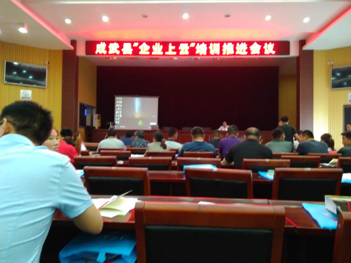 1534831975770629.jpg 232858143439110365.jpg